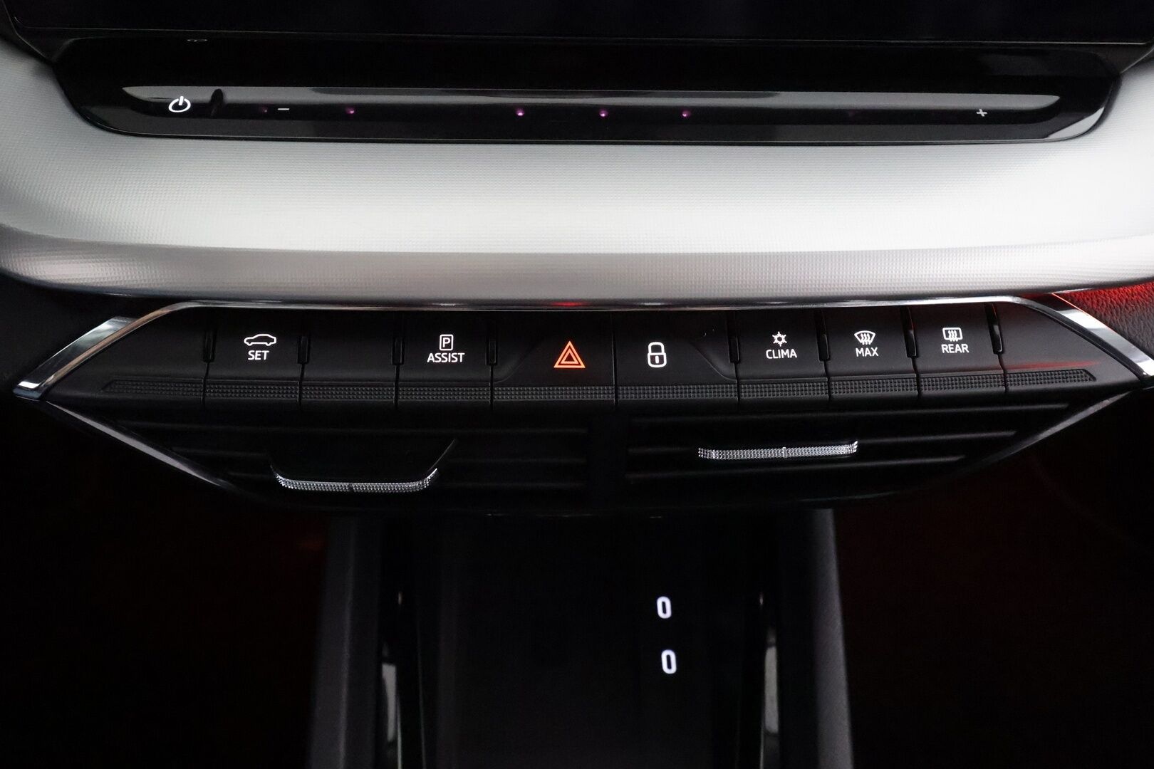 Skoda Octavia 2021 Combi 1,5 TSI Ambition eTEC DSG * LED / P.tutkat / Navi / Kaistavahti / Digimittaristo / Keyless * - Webasto / Koukku / Suomi-auto / Merkkihuollot / Kahdet renkaat aluvanteilla