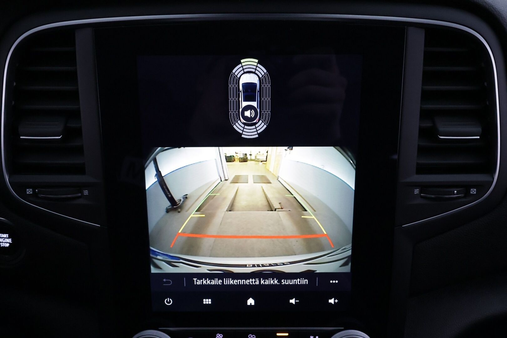 Renault Megane 2021 Sport Tourer E-TECH Plug-in hybrid Intens * LED / P.Kamera / Navi / Kaistavahti / Keyless * - HUD / Suomi-auto / Kahdet renkaat / Merkkihuollot