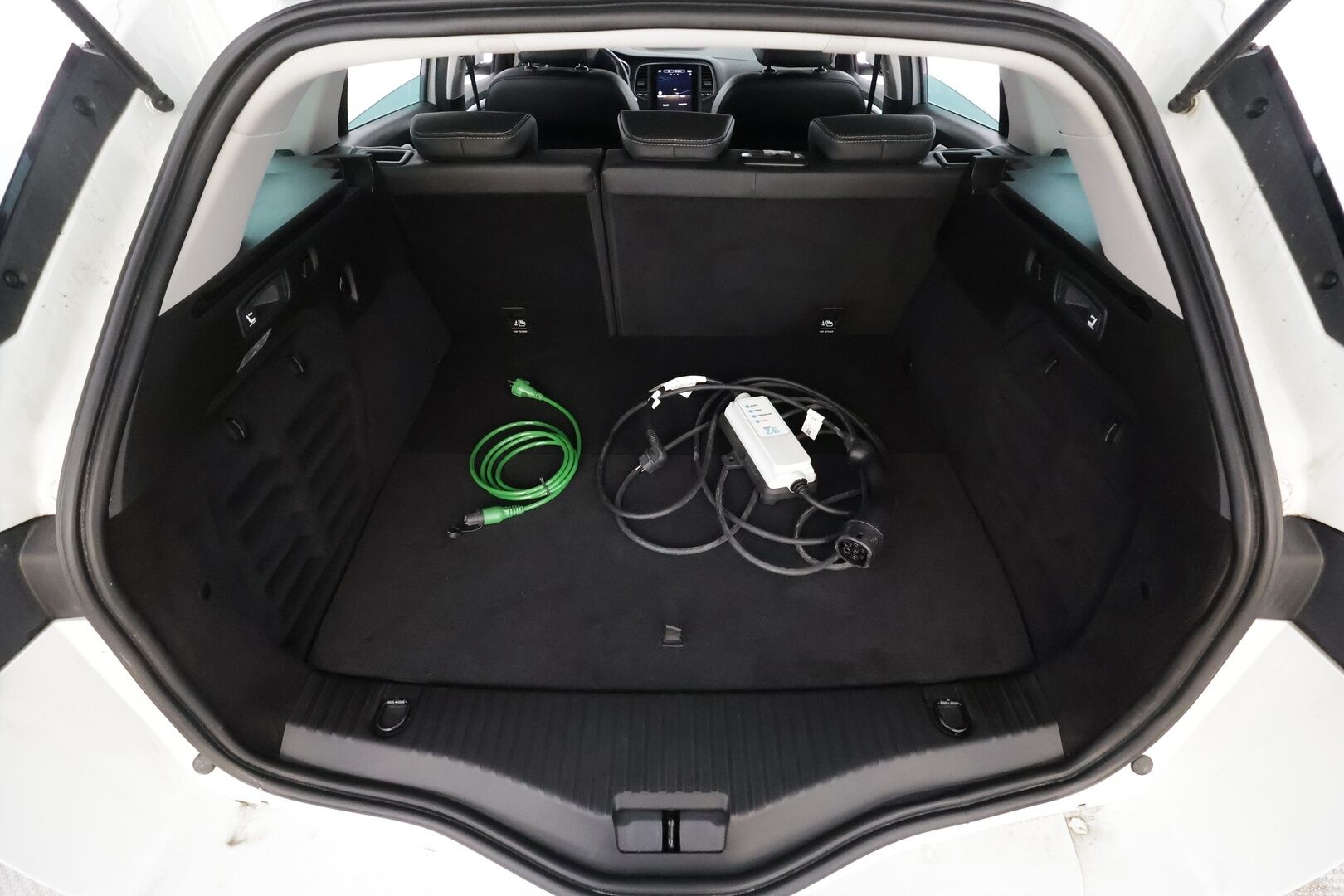 Renault Megane 2021 Sport Tourer E-TECH Plug-in hybrid Intens * LED / P.Kamera / Navi / Kaistavahti / Keyless * - HUD / Suomi-auto / Kahdet renkaat / Merkkihuollot