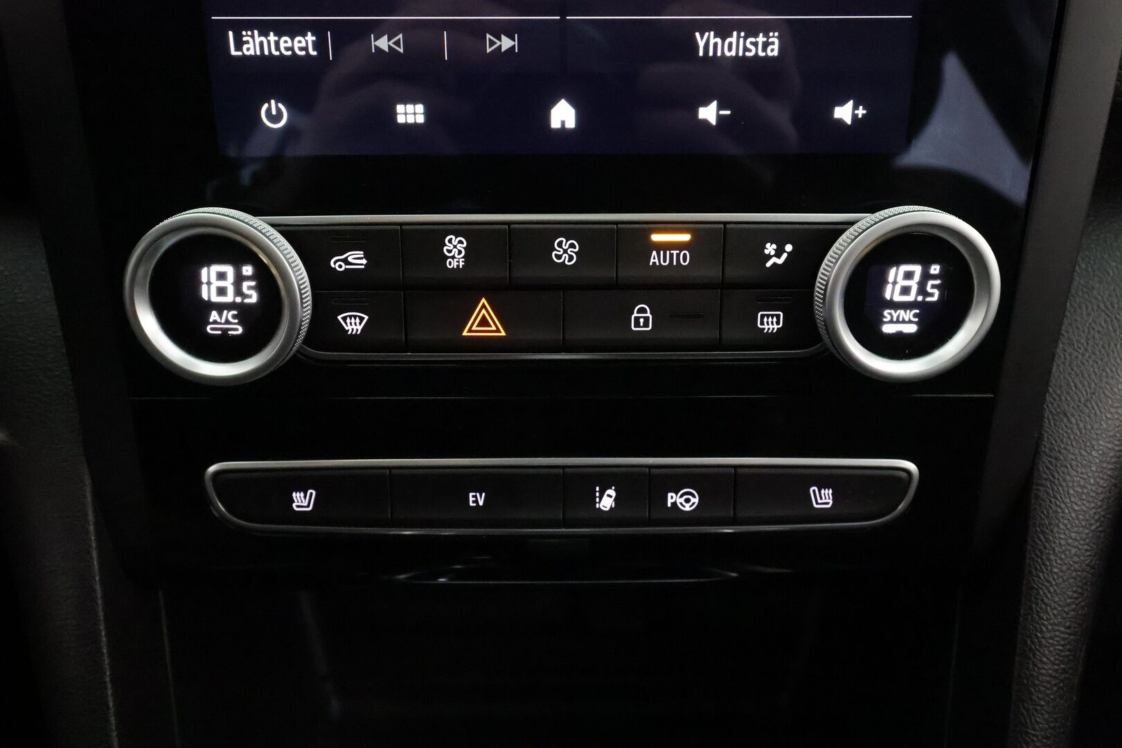 Renault Megane 2021 Sport Tourer E-TECH Plug-in hybrid Intens * Digimittaristo / LED / P.Kamera / Navi / Kaistavahti / Keyless * - HUD / Suomi-auto / Kahdet renkaat / Merkkihuollot - HULLUT AVAJAISHULINAT KORKOTARJOUS 3,29 %