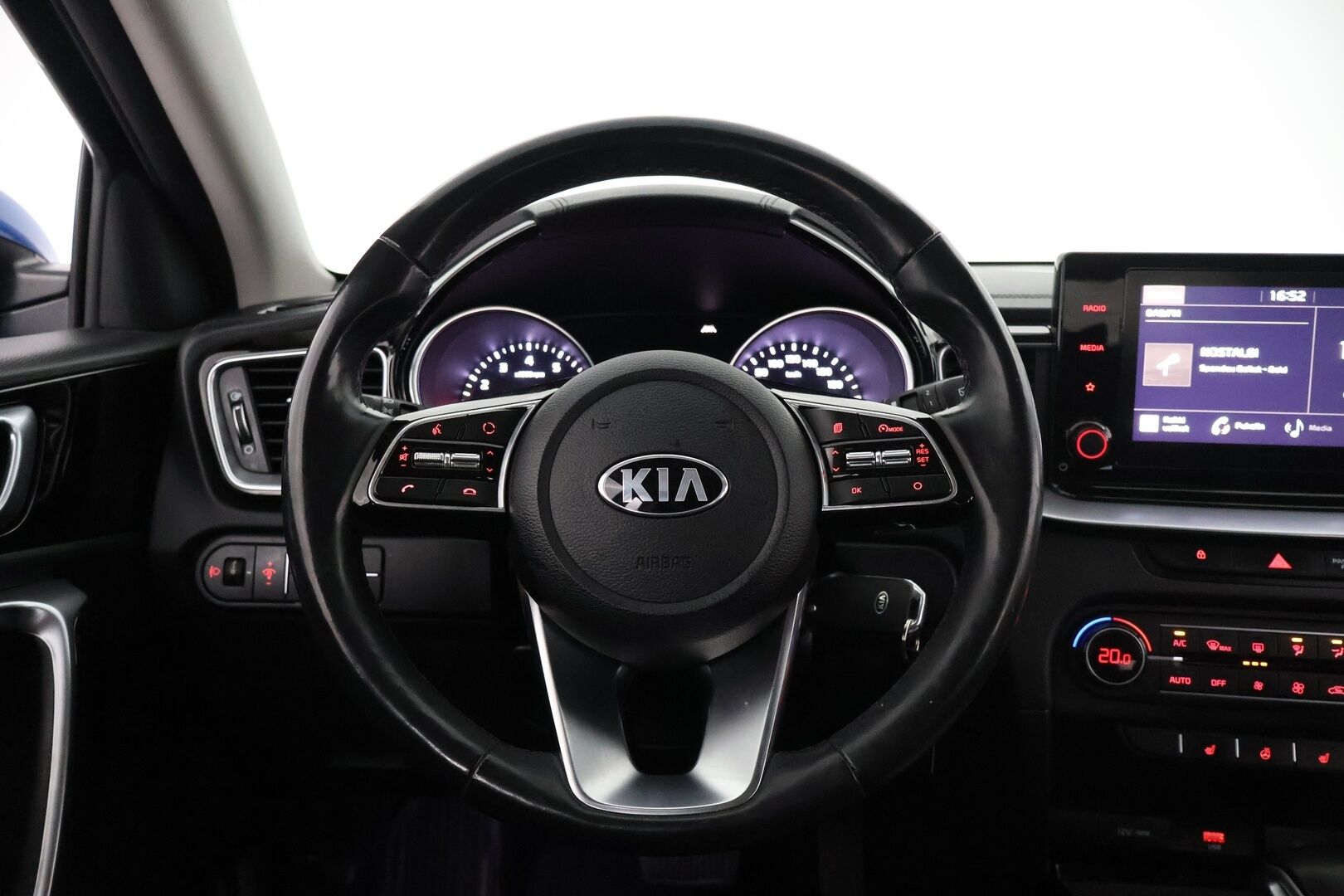 Kia Ceed 2022 1,0 T-GDI Mild-Hybrid 120hv EX SW DCT / Lämpöratti / Kaistavahti / P.kamera / CarPlay - 1- omisteinen Suomi-Auto / Erinomaisesti Huollettu!