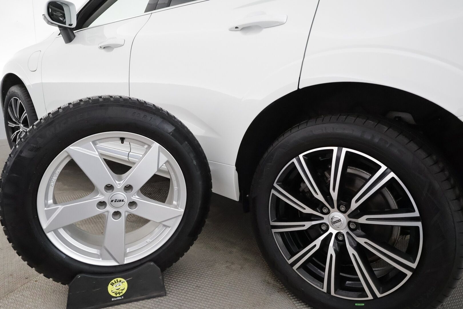 Volvo XC60 2021 T6 TwE AWD Business Inscription aut. *ACC / Panorama / Muistipenkki / Full LED / P.kamera / Koukku / Webasto / Navi* - BLIS / Suomi-auto / Kahdet renkaat aluvanteilla / Merkkihuollettu