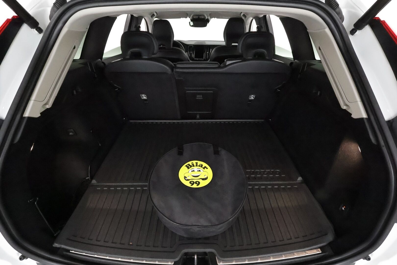 Volvo XC60 2021 T6 TwE AWD Business Inscription aut. *ACC / Panorama / Muistipenkki / Full LED / P.kamera / Koukku / Webasto / Navi* - BLIS / Suomi-auto / Kahdet renkaat aluvanteilla / Merkkihuollettu