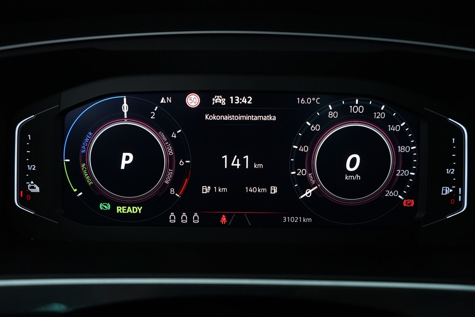 Volkswagen Tiguan 2021 Style Business eHybrid 180kW DSG *ACC / IQ-Lights / P-Kamera / Keyless* - 3,99 % KORKOTARJOUS TÄHÄN AUTOON - Kahdet hyvät renkaat / Merkkihuollettu