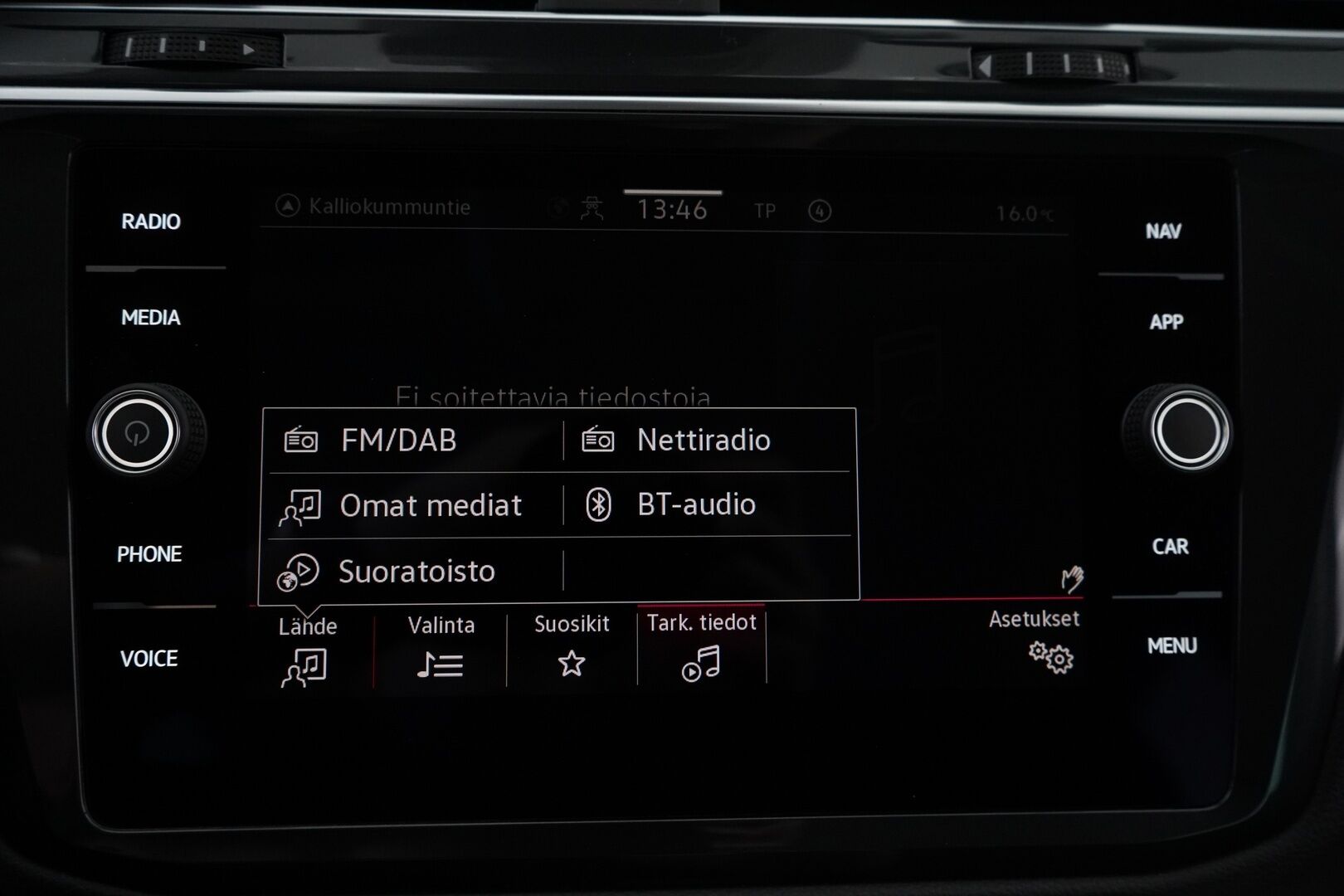 Volkswagen Tiguan 2021 Style Business eHybrid 180kW DSG *ACC / IQ-Lights / P-Kamera / Keyless* - 3,99 % KORKOTARJOUS TÄHÄN AUTOON - Kahdet hyvät renkaat / Merkkihuollettu