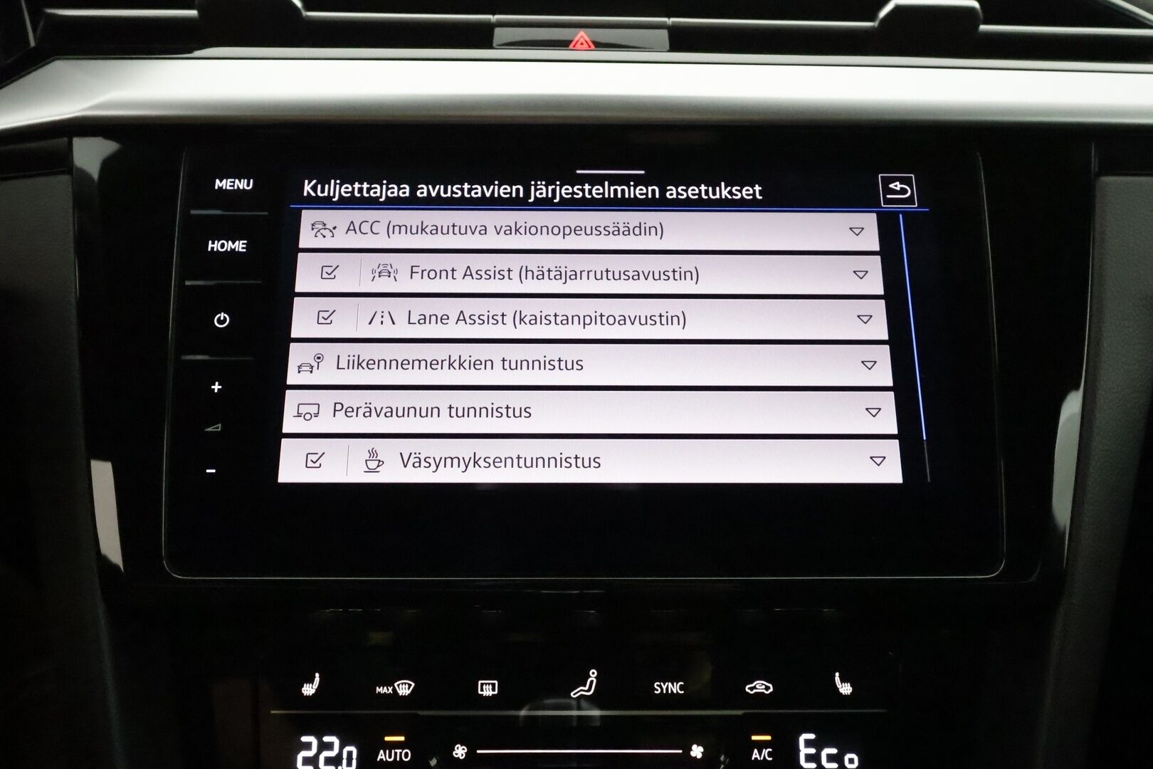 Volkswagen Arteon 2021 Shooting Brake R-Line eHybrid 160 kW DSG ** HUD / Webasto / Koukku / Adapt.Vakkari / Adapt.LED / P.Tutkat / Navi ** - 1.Om Suomi-auto / 2x Renkaat / Akku Kuntotarkistettu!