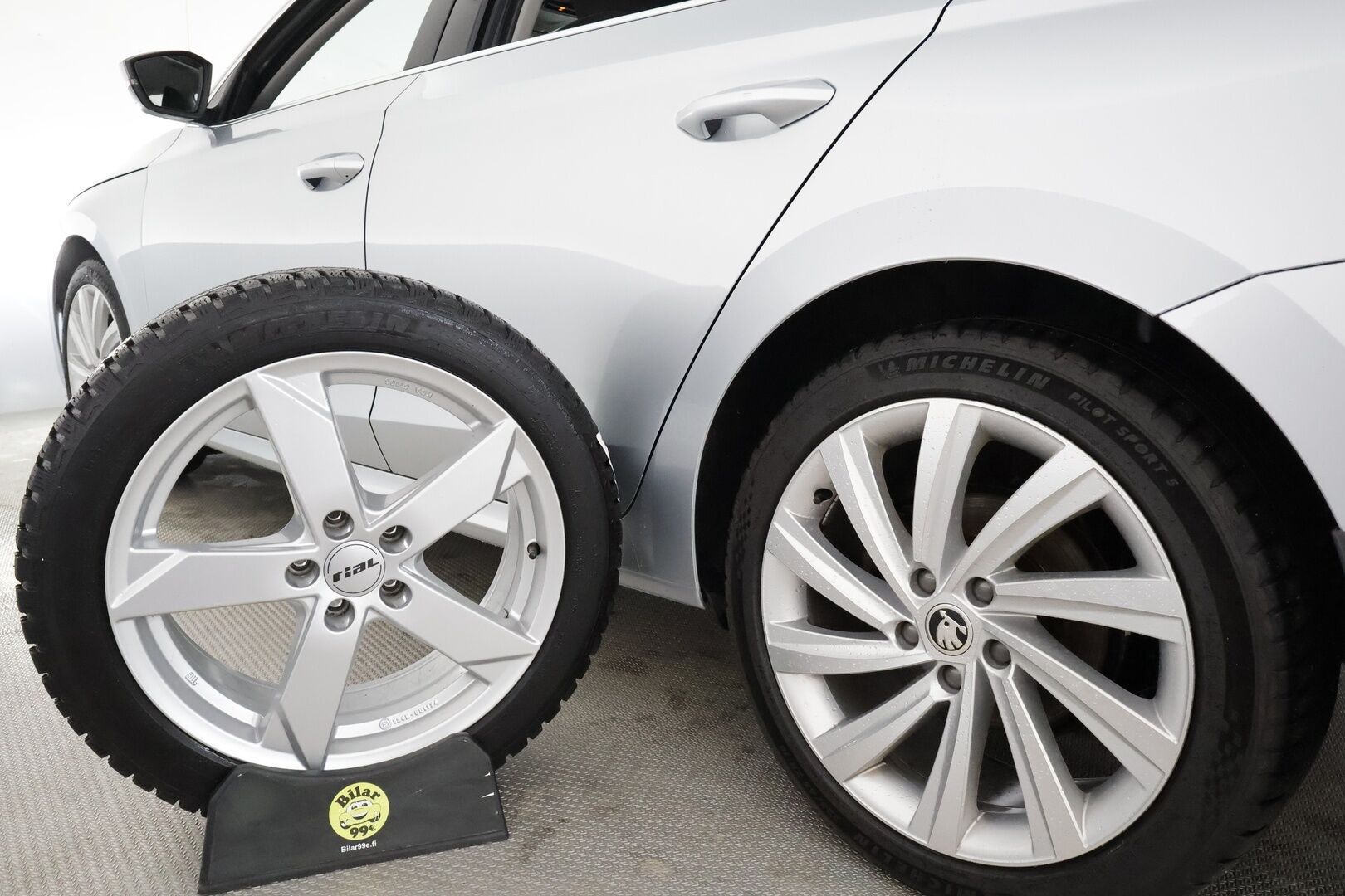 Skoda Octavia 2021 Combi 2,0 TDI 200 4x4 Style DSG *ACC / Webasto / P.kamera / Koukku / Matrix LED / Digimittaristo* - Suomi-auto / Viimeisin huolto 01/2025 155tkm / Seuraava katsastus 3/27 *