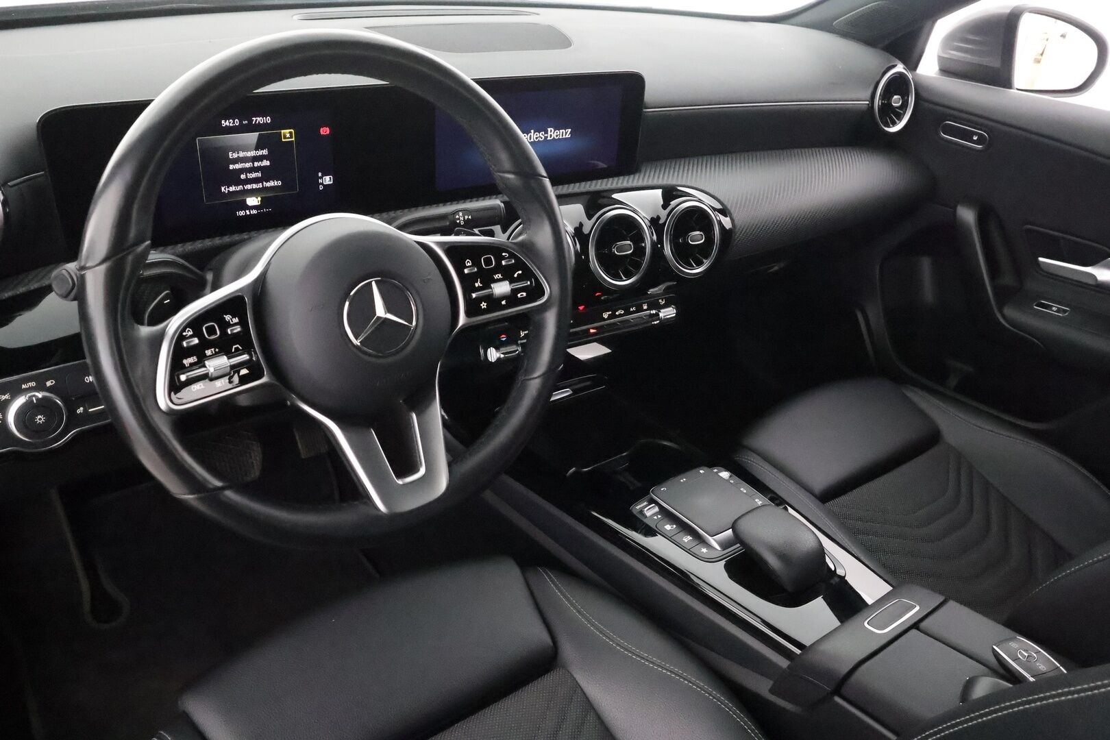 Mercedes-Benz A 2021 250 e A Business Style Edition EQ Power - | Koukku | Lisälämmitin | Distronic | P.Kamera | Sporttipenkit | LED-High Performance | Kaistavahti | Digimittaristo | Navi | Ratinlämmitys | Suomi-auto | 2x Latauskaapelit | Kahdet renkaat | 