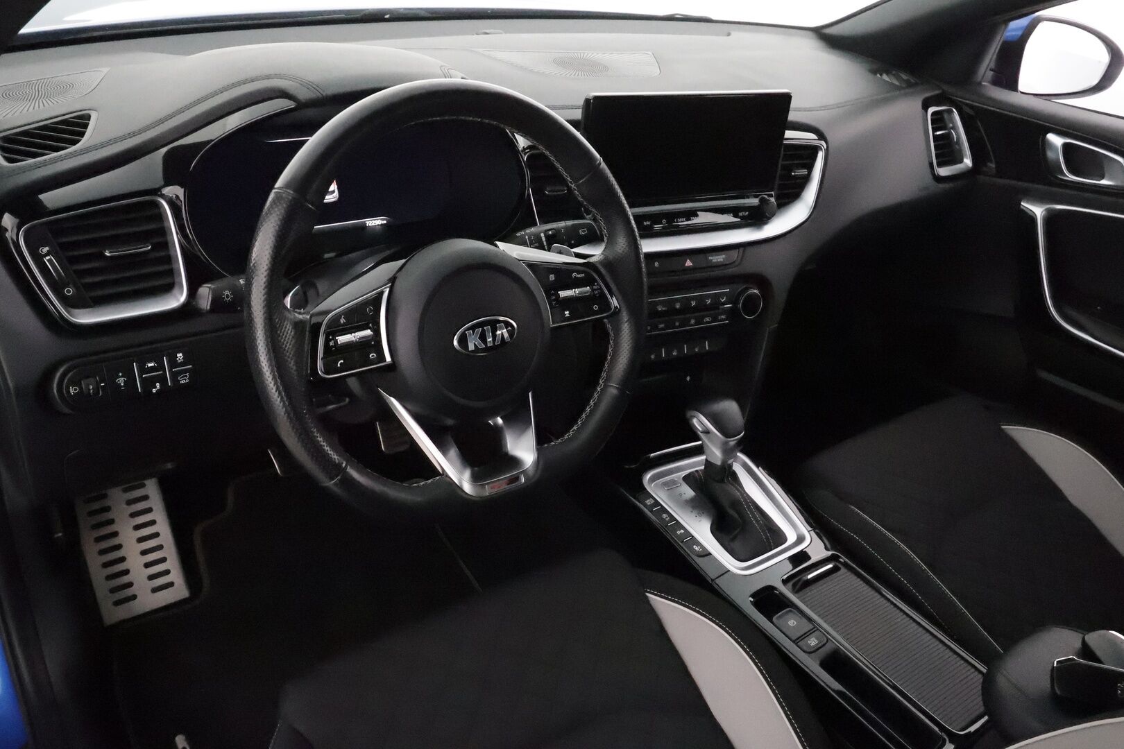 Kia ProCeed 2021 1.5 T-GDi Mild-Hybrid 160 hv GT-Line Business Premium DCT *ACC / Digimittaristo / P.kamera / KeylessGo / LED / CarPlay * - *JBL / Merkkihuollettu Suomi-auto / Kahdet renkaat aluvanteilla / Ratinlämmitys*