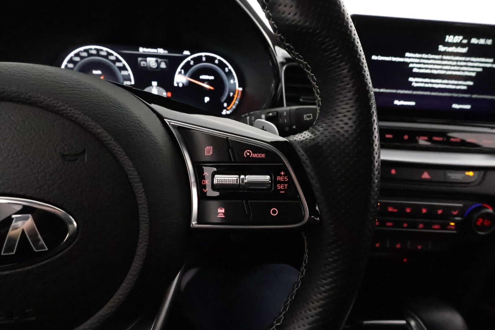 Kia ProCeed 2021 1.5 T-GDi Mild-Hybrid 160 hv GT-Line Business Premium DCT *ACC / Digimittaristo / P.kamera / KeylessGo / LED / CarPlay * - *JBL / Merkkihuollettu Suomi-auto / Kahdet renkaat aluvanteilla / Ratinlämmitys*