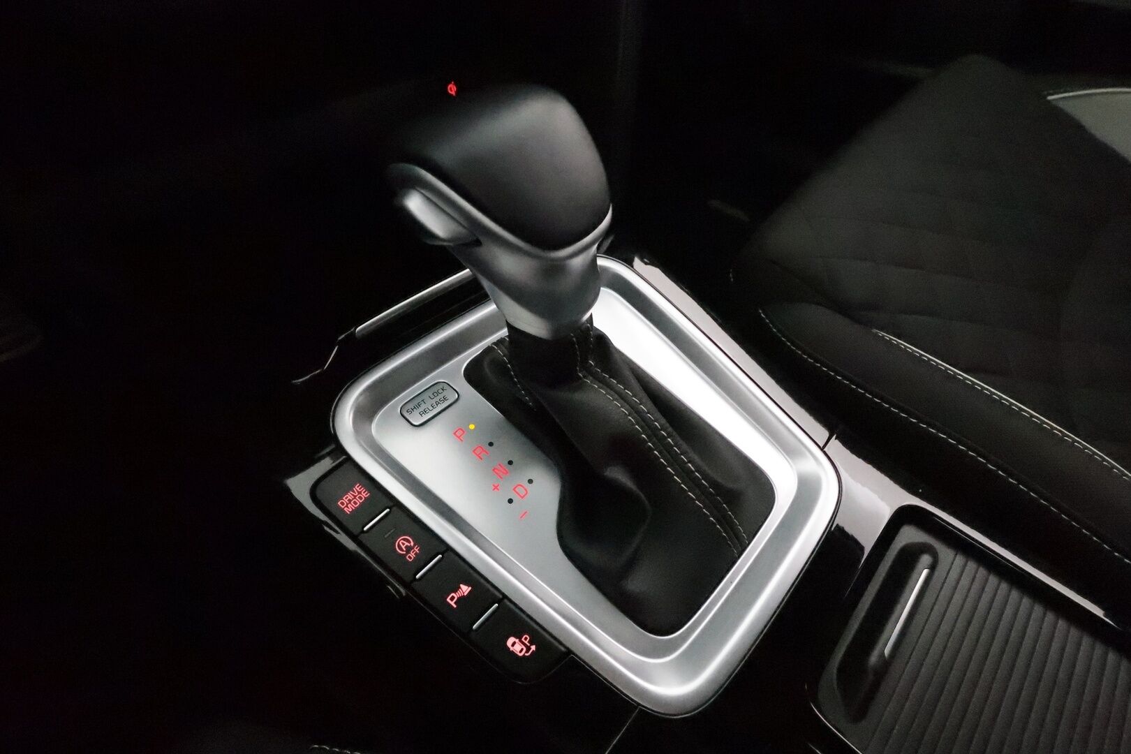 Kia ProCeed 2021 1.5 T-GDi Mild-Hybrid 160 hv GT-Line Business Premium DCT *ACC / P.kamera / LED / Navi / Puolinahat / KeylessGo* - JBL / Suomi-auto / Kahdet renkaat aluvanteilla