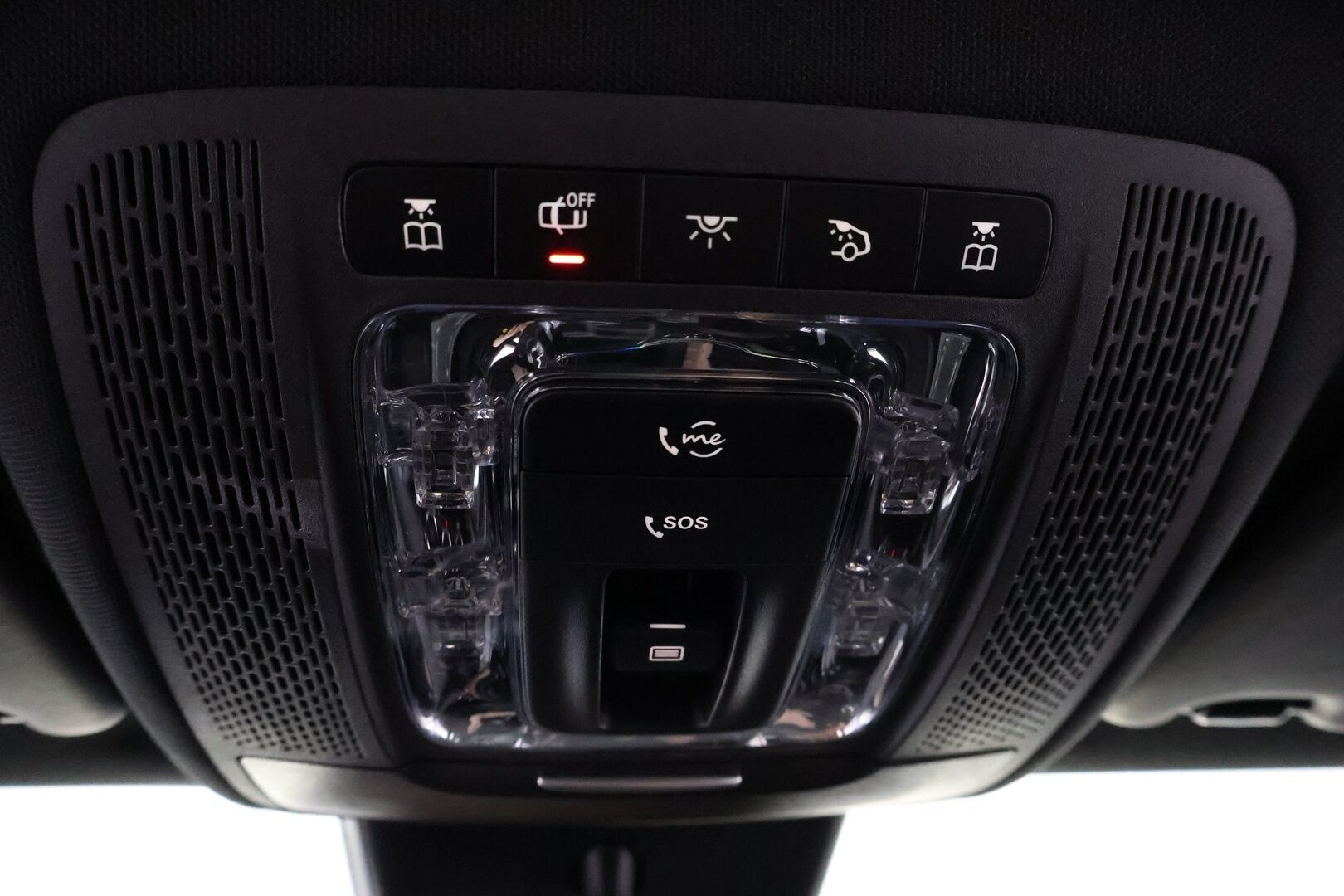 Mercedes-Benz A 2021 250 e A Business AMG Edition EQ Power * Widescreen / Nahka-Alcantara / Kattoluukku / LED High Performance / Peruutuskamera - 2x Renkaat aluvantein / 2x Laturit / Upea yksilö!
