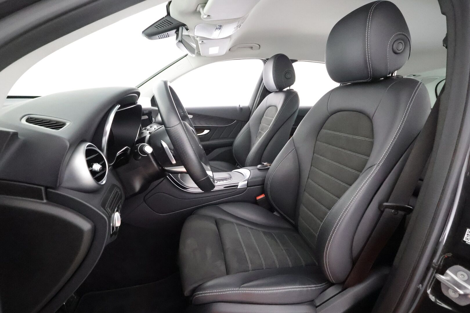 Mercedes-Benz GLC 2021 300 e 4MATIC A Business EQ Power AMG - | Koukku | Lisälämmitin | Distronic | P.Kamera | Sporttipenkit | LED-High Performance | Navi | 2x Latauskaapelit | Kahdet renkaat | 1-om Suomi-auto |