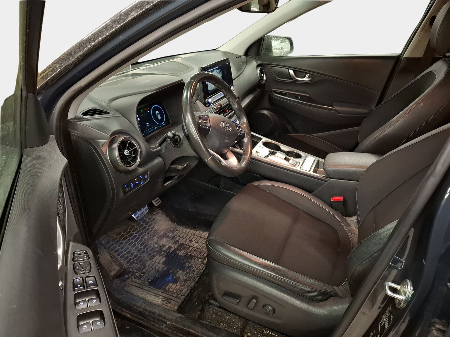 Hyundai KONA 2022 electric 64 kWh 204 hv Style MY21 * ILP / HUD / ACC / Digimittaristo / Peruutuskamera / BLIS / Sähköpenkit / Lämpöratti * - * Akku tarkistettu / Siistikuntoinen / 2x hyvät renkaat vanteineen *