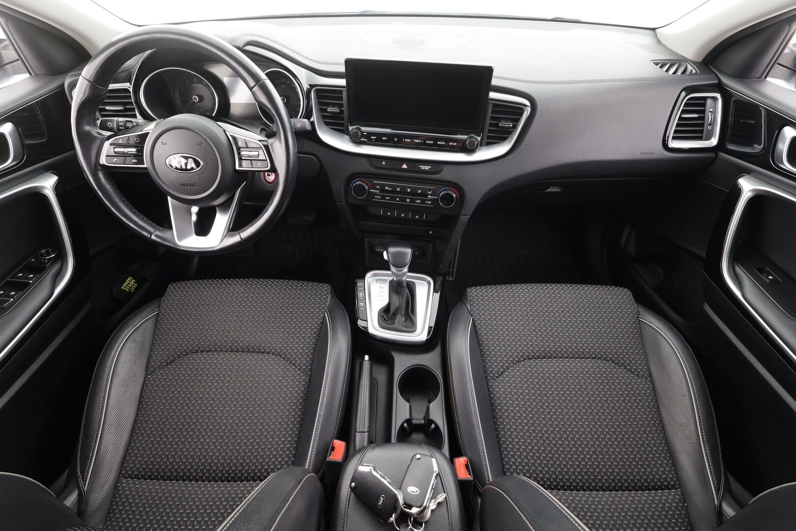 Kia Ceed 2021 1,5 T-GDI 160hv EX SW DCT - | Vakkari | Lohko | LED | P.Kamera | Ratinlämmitys | Puolinahat | Apple&Android | Suomi-auto | Kahdet Renkaat |