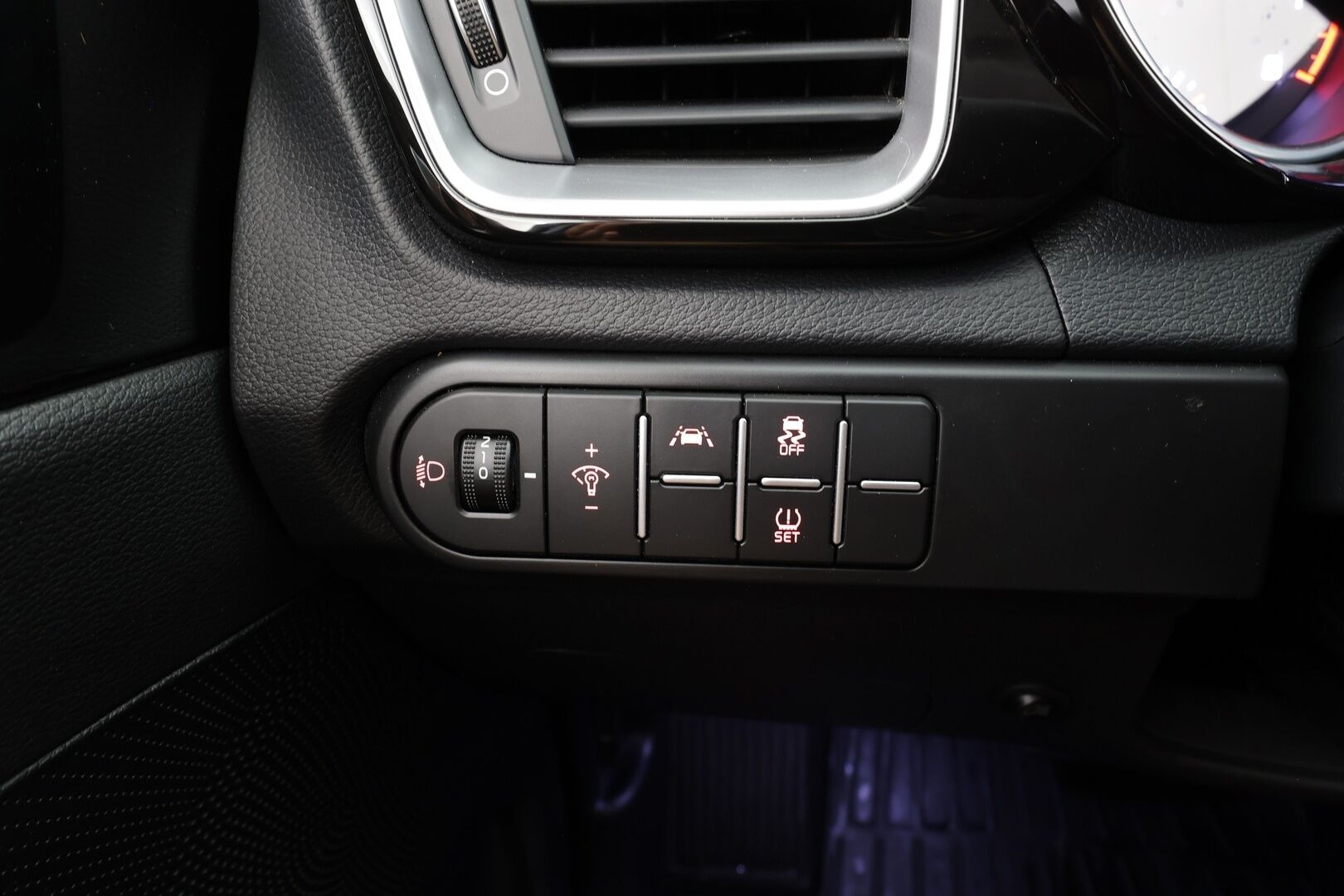 Kia Ceed 2021 1,5 T-GDI 160hv EX SW DCT - | Vakkari | Lohko | LED | P.Kamera | Ratinlämmitys | Puolinahat | Apple&Android | Suomi-auto | Kahdet Renkaat |