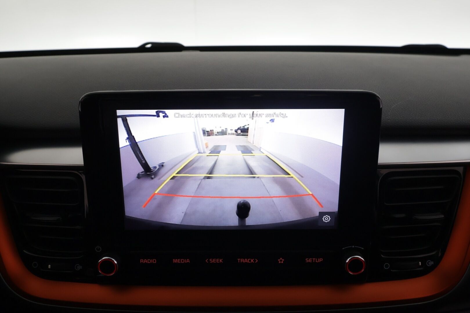 Kia Stonic 2021 1,0 T-GDI Mild Hybrid 120hv EX Design DCT * Vakkari / P.kamera / Koukku / Lohko+Sisä / LED / Puolinahat * - 1.Om Suomi-auto / Kahdet renkaat aluvanteilla / Merkkihuollettu