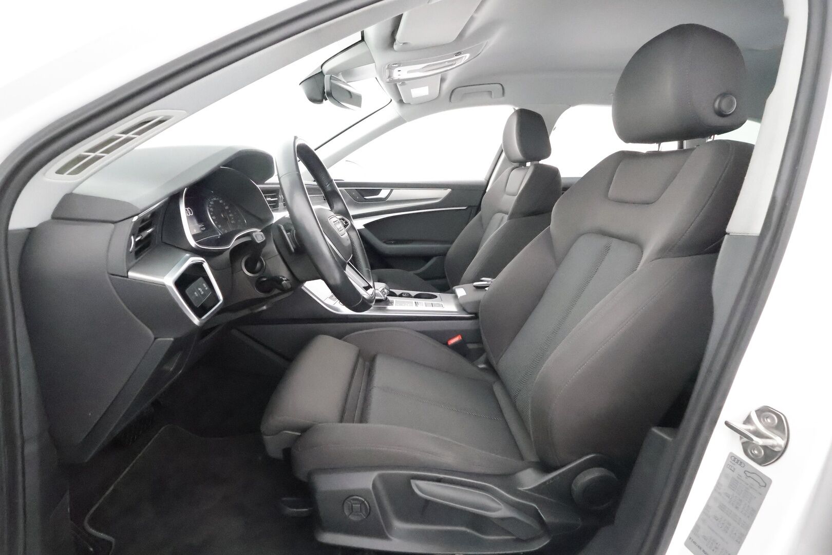 Audi A6 2021 Avant Business Sport 40 TDI MHEV quattro / 1.Om Suomi.auto / Webasto / Koukku / Matrix-LED / Sporttipenkit / Navi / - Kaistavahti / 2x Renkaat / Uutena suomesta ostettu / 1-omisteinen!