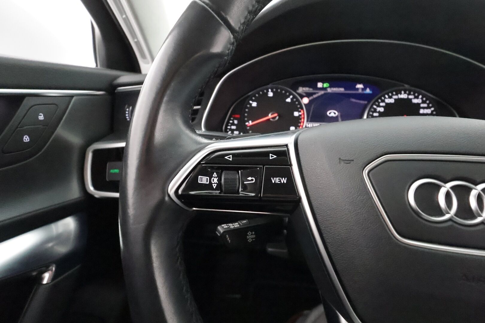 Audi A6 2021 Avant Business Sport 40 TDI MHEV quattro / 1.Om Suomi.auto / Webasto / Koukku / Matrix-LED / Sporttipenkit / Navi / - Kaistavahti / 2x Renkaat / Uutena suomesta ostettu / 1-omisteinen!