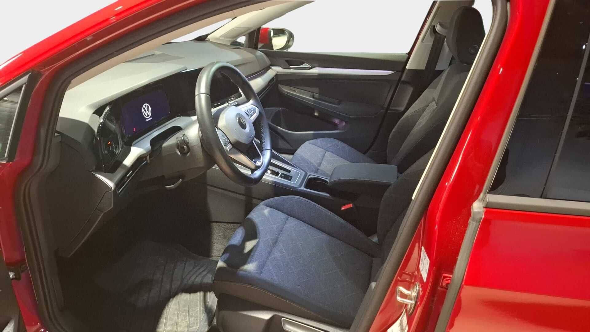 Volkswagen Golf 2021 Variant Comfort 1.0 eTSI (MHEV) 81 kW DSG-automaatti - Suomiauto / Webasto / Adapt.Vakkari / Digimittaristo / LED / Navi / KeylessGo / 2x Hyvät renkaat aluvantein!