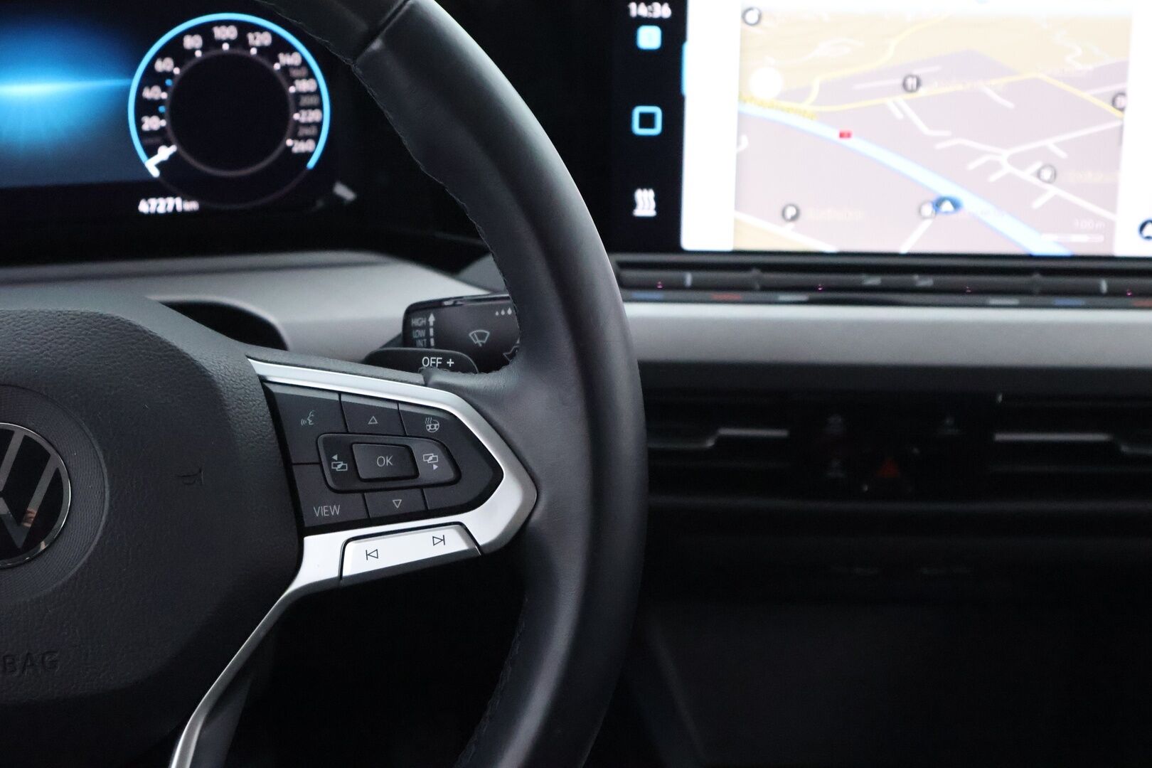Volkswagen Golf 2021 Variant Comfort 1.0 eTSI (MHEV) 81 kW DSG-automaatti - Suomiauto / Webasto / Adapt.Vakkari / Digimittaristo / LED / Navi / KeylessGo / 2x Hyvät renkaat aluvantein!