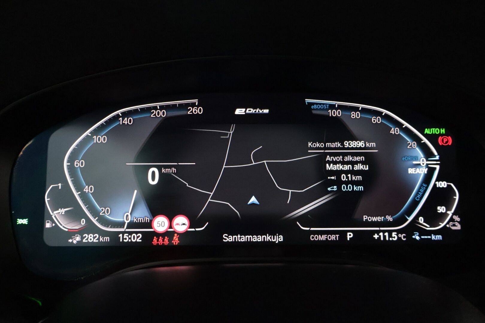 BMW 530 2020 G30 Sedan 530e xDrive A Charged Edition M Sport - | HUD | H&K | Kattoluukku | 360° | Soft Close | Adapt. LED | Sporttipenkit | Comfort Access | Lämpöratti | Ambient | Alle taittuva koukku |