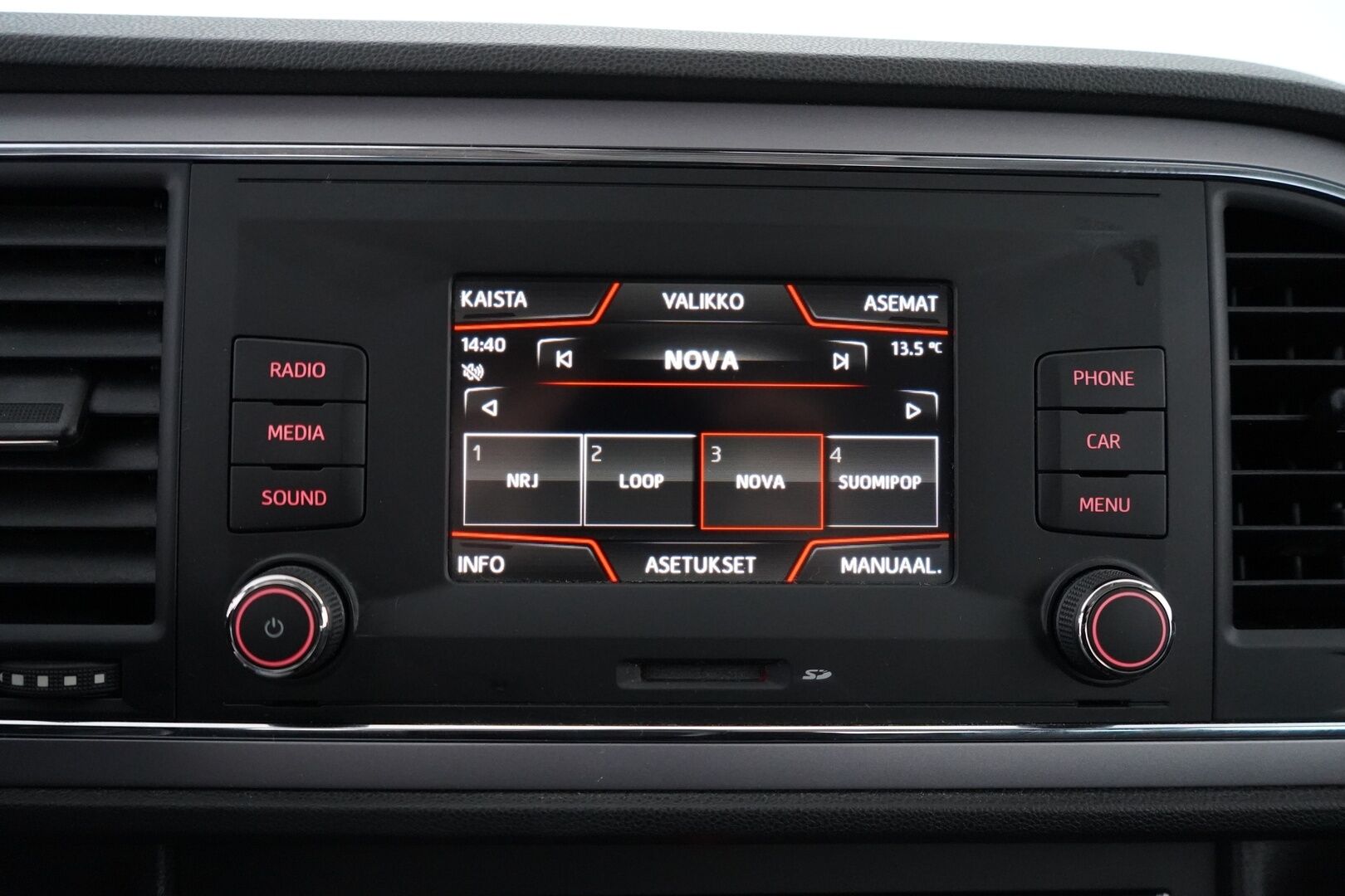 Seat Leon ST 2018 1.2 TSI 110 Style * Vakkari / Tutkat / Vetokoukku * - Viimeisin huolto 170tkm / Katsastus 2027 / Kahdet renkaat