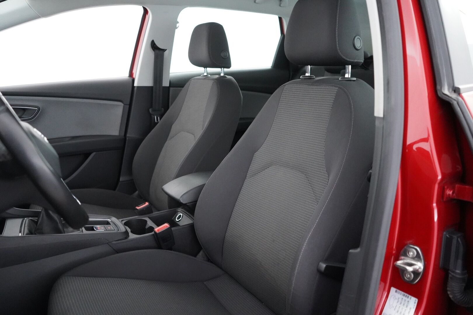 Seat Leon ST 2018 1.2 TSI 110 Style * Vakkari / Tutkat / Vetokoukku * - Viimeisin huolto 170tkm / Katsastus 2027