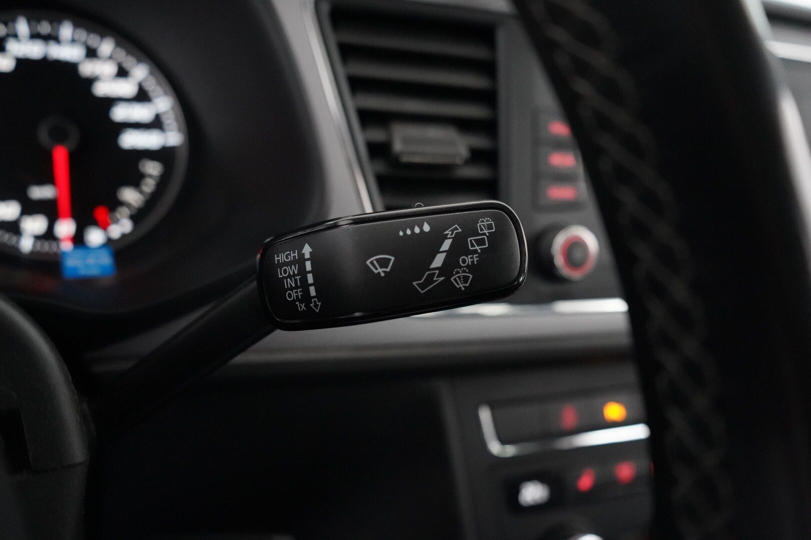 Seat Leon ST 2018 1.2 TSI 110 Style * Vakkari / Tutkat / Vetokoukku * - Viimeisin huolto 170tkm / Katsastus 2027