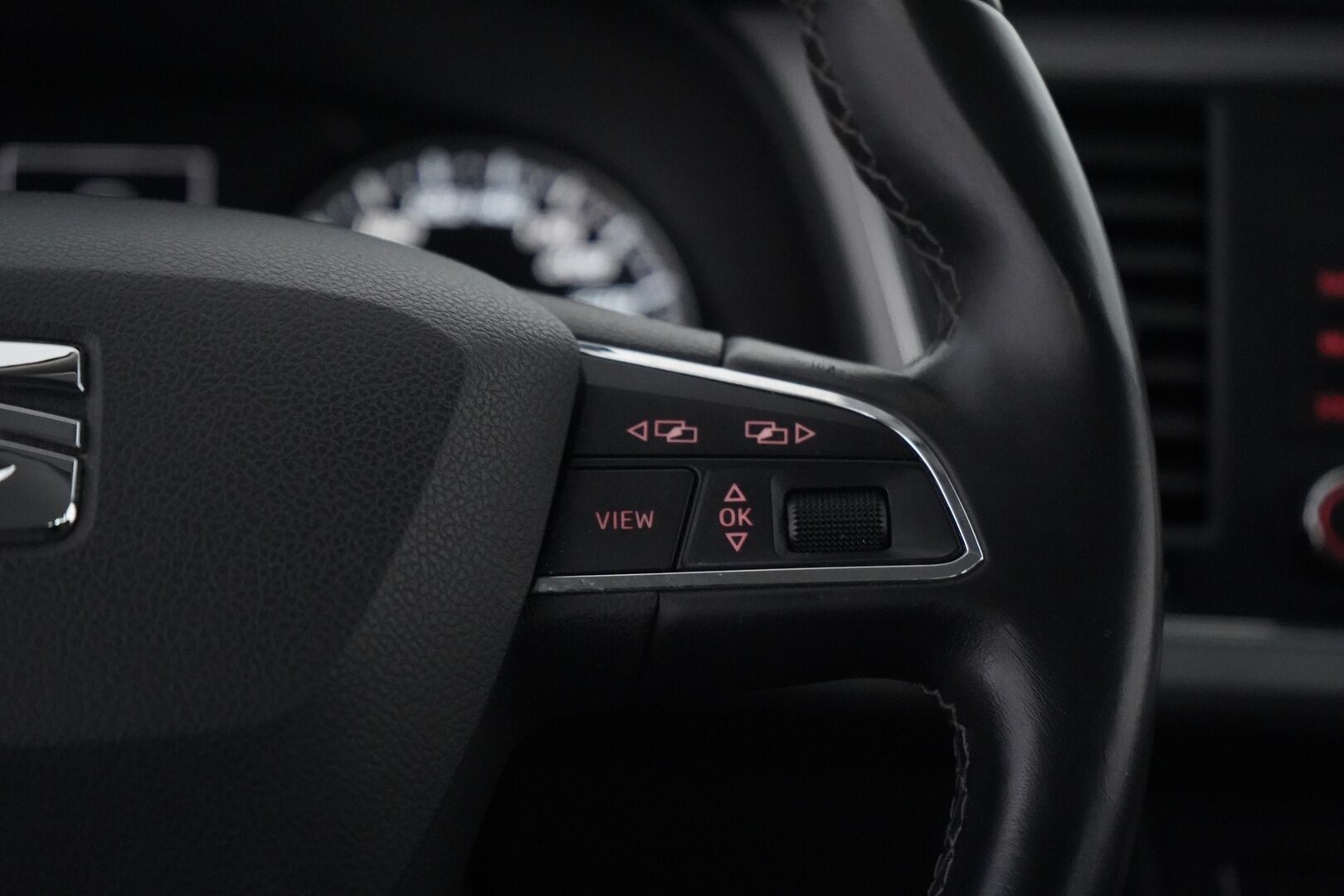 Seat Leon ST 2018 1.2 TSI 110 Style * Vakkari / Tutkat / Vetokoukku * - Viimeisin huolto 170tkm / Katsastus 2027