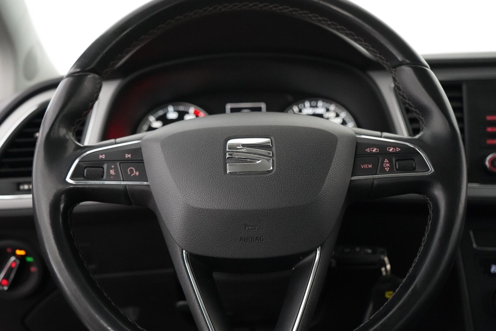 Seat Leon ST 2018 1.2 TSI 110 Style * Vakkari / Tutkat / Vetokoukku * - Viimeisin huolto 170tkm / Katsastus 2027