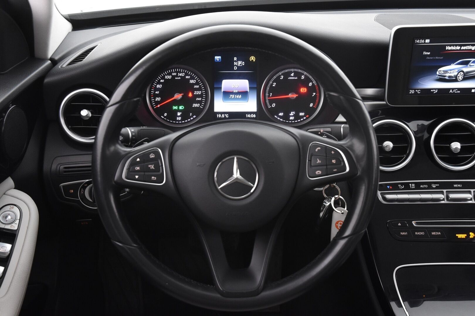 Mercedes-Benz C 2015 C 180 Sedan (AA) 4ov 1595cm3 A