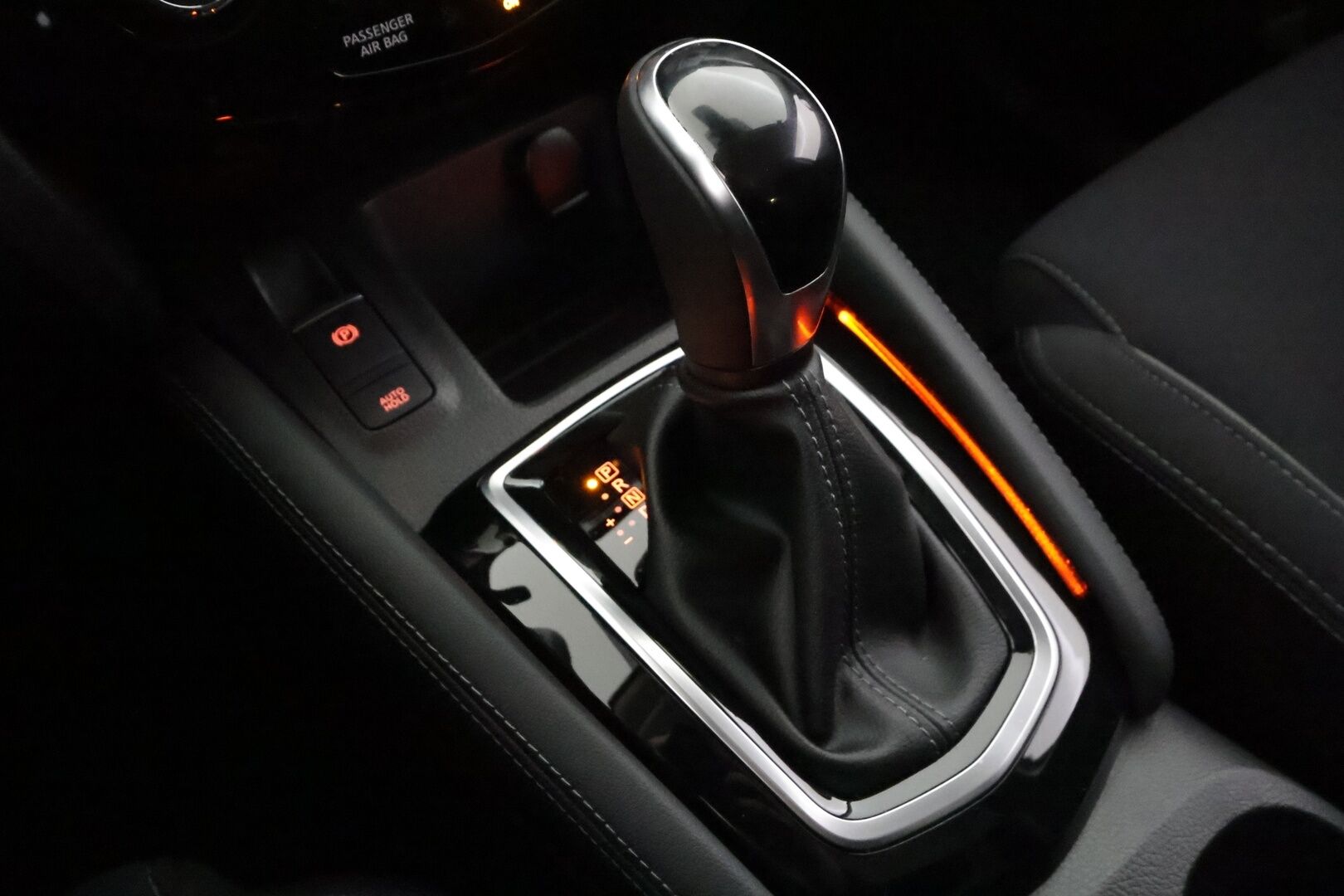 Nissan Qashqai 2021 DIG-T 160 N-Connecta 2WD DCT MY21 - | Koukku | 360° kamera | Navi | Keyless | Lohko+sisälämmitin | P.tutkat | Kaistavahti | 1-om suomiauto | Merkkihuollot | 2x renkaat aluin |  
