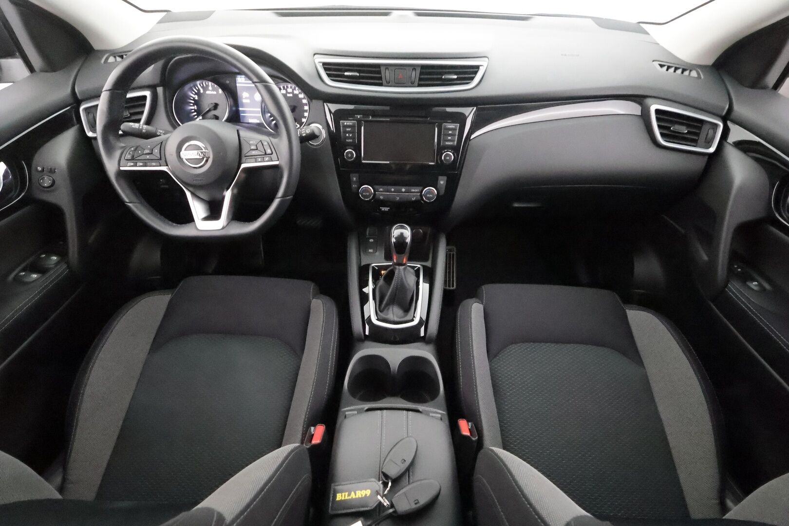 Nissan Qashqai 2021 DIG-T 160 N-Connecta 2WD DCT MY21 - | Koukku | 360° kamera | Navi | Keyless | Lohko+sisälämmitin | P.tutkat | Kaistavahti | 1-om suomiauto | Merkkihuollot | 2x renkaat aluin |  