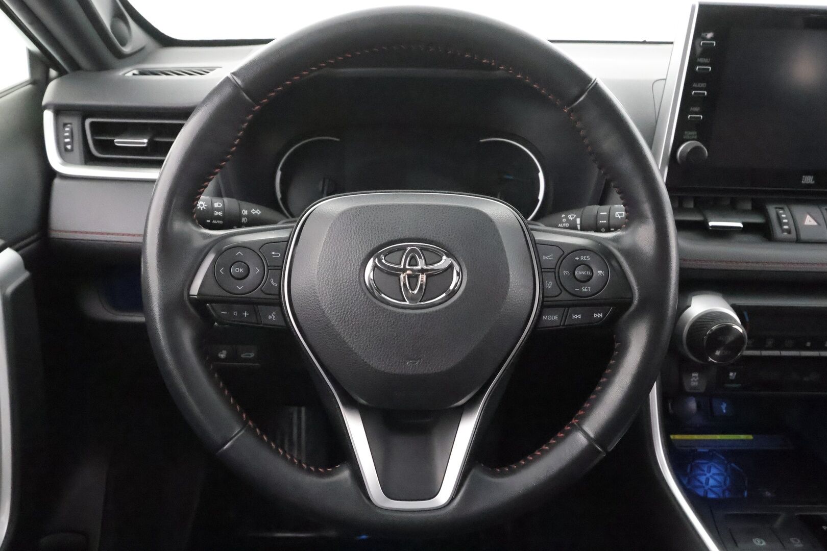 Toyota RAV4 Plug-in 2021 Hybrid 2,5 AWD-i Premium - ACC | HUD | JBL | Koukku | Webasto | Panorama | LED | Navi | Muistipenkki | 360° | Ilmastoidut nahat | Keyless | Suomi-auto | Merkkihuollettu | Supervarusteet