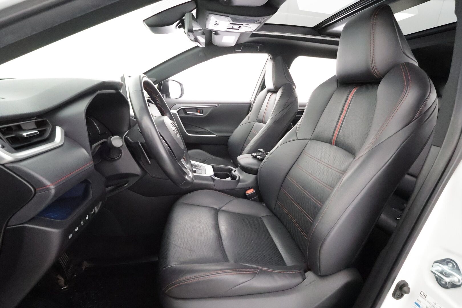 Toyota RAV4 Plug-in 2021 Hybrid 2,5 AWD-i Premium - ACC | HUD | JBL | Koukku | Webasto | Panorama | LED | Navi | Muistipenkki | 360° | Ilmastoidut nahat | Keyless | Suomi-auto | Merkkihuollettu | Supervarusteet