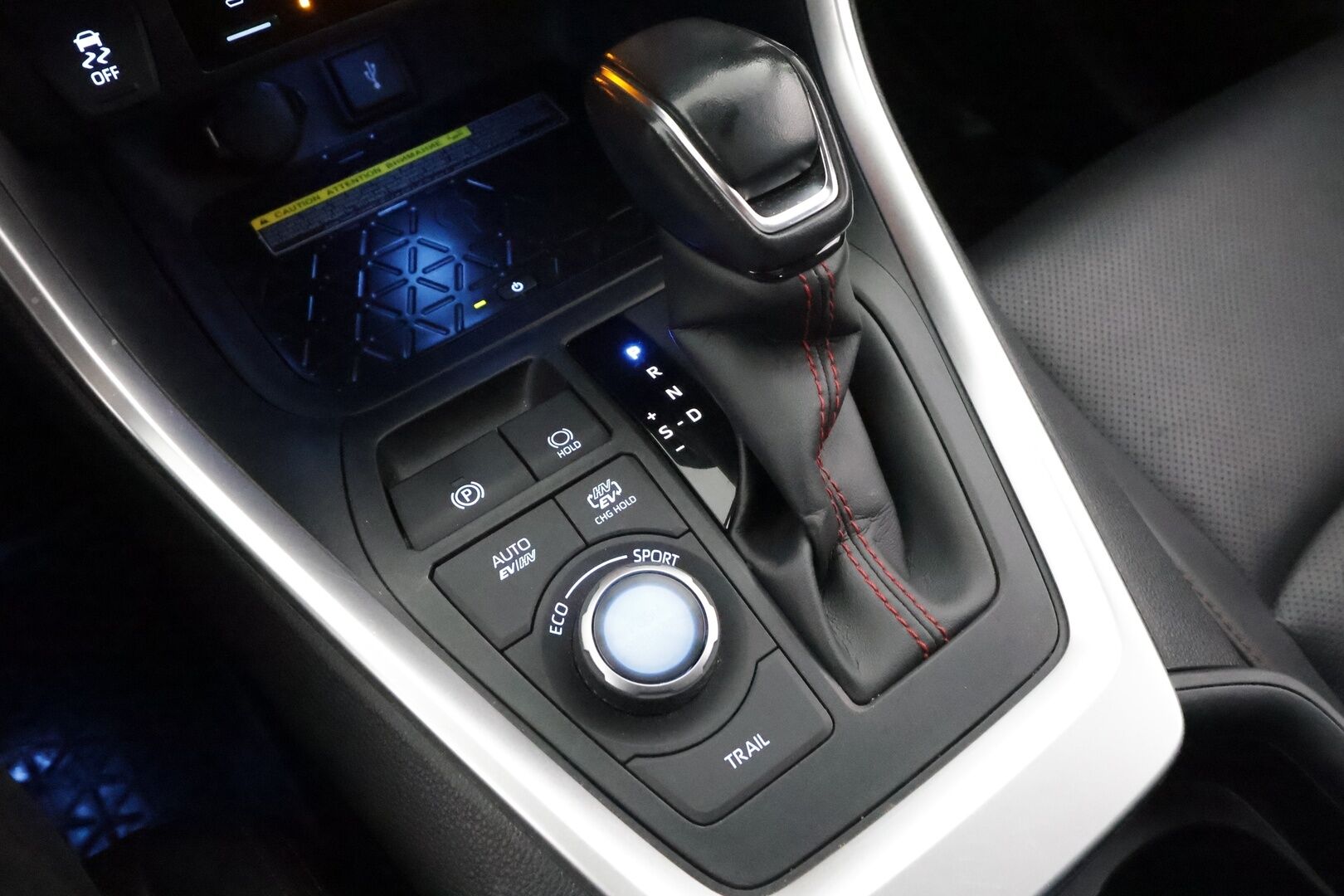 Toyota RAV4 Plug-in 2021 Hybrid 2,5 AWD-i Premium - ACC | HUD | JBL | Koukku | Webasto | Panorama | LED | Navi | Muistipenkki | 360° | Ilmastoidut nahat | Keyless | Suomi-auto | Merkkihuollettu | Supervarusteet