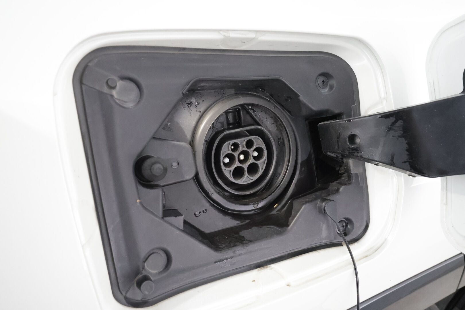 Toyota RAV4 Plug-in 2021 Hybrid 2,5 AWD-i Premium - ACC | HUD | JBL | Koukku | Webasto | Panorama | LED | Navi | Muistipenkki | 360° | Ilmastoidut nahat | Keyless | Suomi-auto | Merkkihuollettu | Supervarusteet