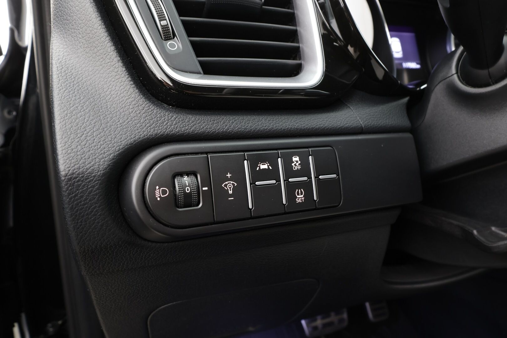 Kia ProCeed 2021 1,5 T-GDI 160hv GT-Line DCT * Sisätilanlämmitin / P.Kamera / Kaistavahti / Apple&Android / Ratinlämmitys / Vakkari * - Suomi-auto / Merkkihuollot / Kahdet renkaat aluvanteilla - HULLUT AVAJAISHULINAT KORKOTARJOUS 3,29 %