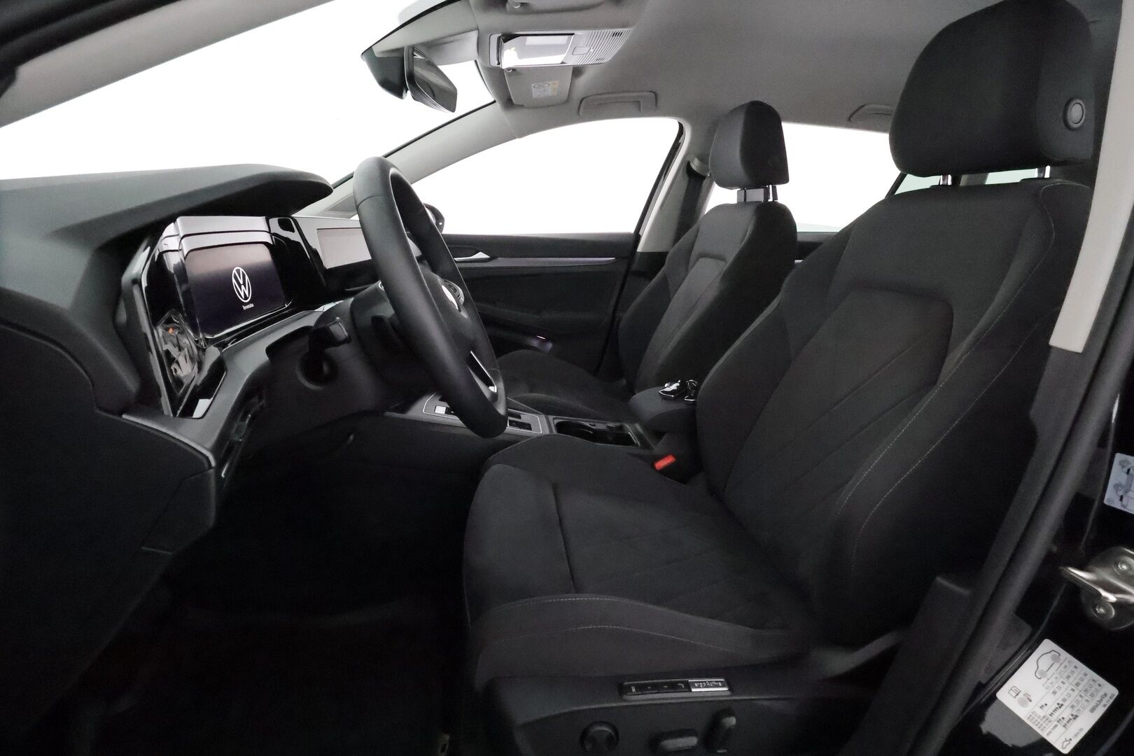 Volkswagen Golf 2021 Variant Style Business 1,5 eTSI 96 kW (MHEV) DSG **Webasto / Adapt.Vakkari / LED / P.kamera / Hierova Muistipenkki** - Suomi-auto / Kahdet Renkaat / Merkkihuollettu!