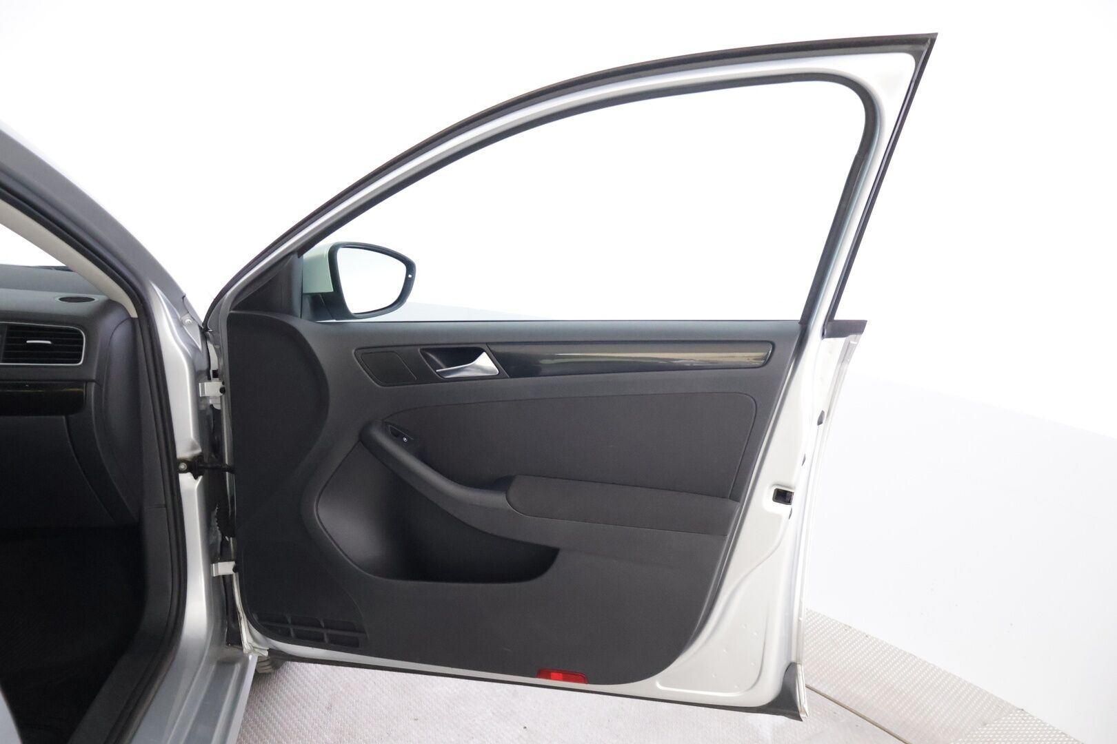 Volkswagen Jetta 2012 Comfortline 1,4 TSI 90 kW (122 hv) - | Suomi-auto | Vakionopeudensäädin | Huoltokirja | Kahdet renkaat | Juuri katsastettu | Myydään vaan huutokaupat.com https://huutokaupat.com/kohde/6621176/volkswagen-jetta-2012