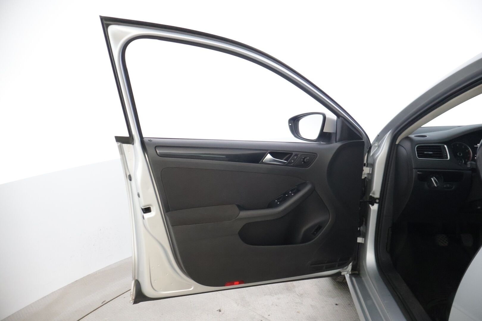 Volkswagen Jetta 2012 Comfortline 1,4 TSI 90 kW (122 hv) - | Suomi-auto | Vakionopeudensäädin | Huoltokirja | Kahdet renkaat | Juuri katsastettu | Myydään vaan huutokaupat.com https://huutokaupat.com/kohde/6621176/volkswagen-jetta-2012