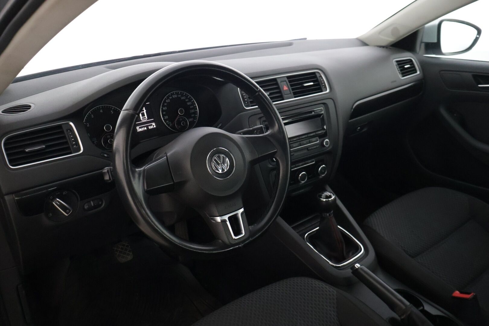 Volkswagen Jetta 2012 Comfortline 1,4 TSI 90 kW (122 hv) - | Suomi-auto | Vakionopeudensäädin | Huoltokirja | Kahdet renkaat | Juuri katsastettu | Myydään vaan huutokaupat.com https://huutokaupat.com/kohde/6621176/volkswagen-jetta-2012