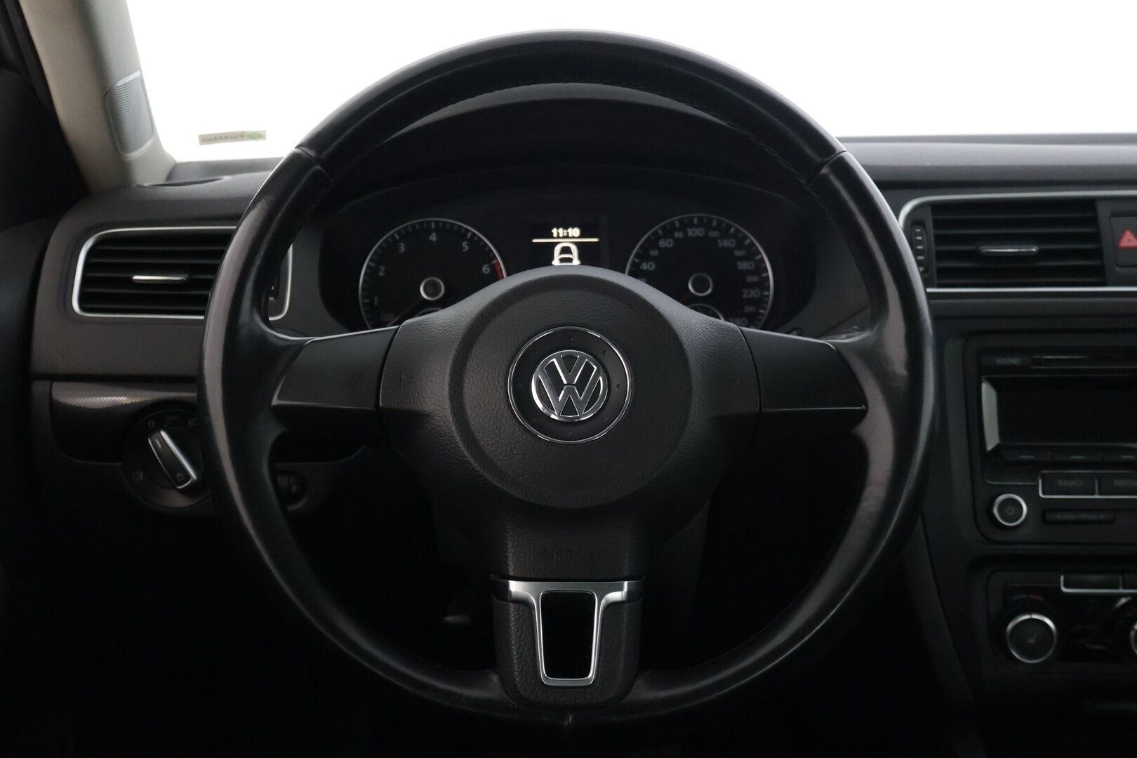 Volkswagen Jetta 2012 Comfortline 1,4 TSI 90 kW (122 hv) - | Suomi-auto | Vakionopeudensäädin | Huoltokirja | Kahdet renkaat | Juuri katsastettu | Myydään vaan huutokaupat.com https://huutokaupat.com/kohde/6621176/volkswagen-jetta-2012