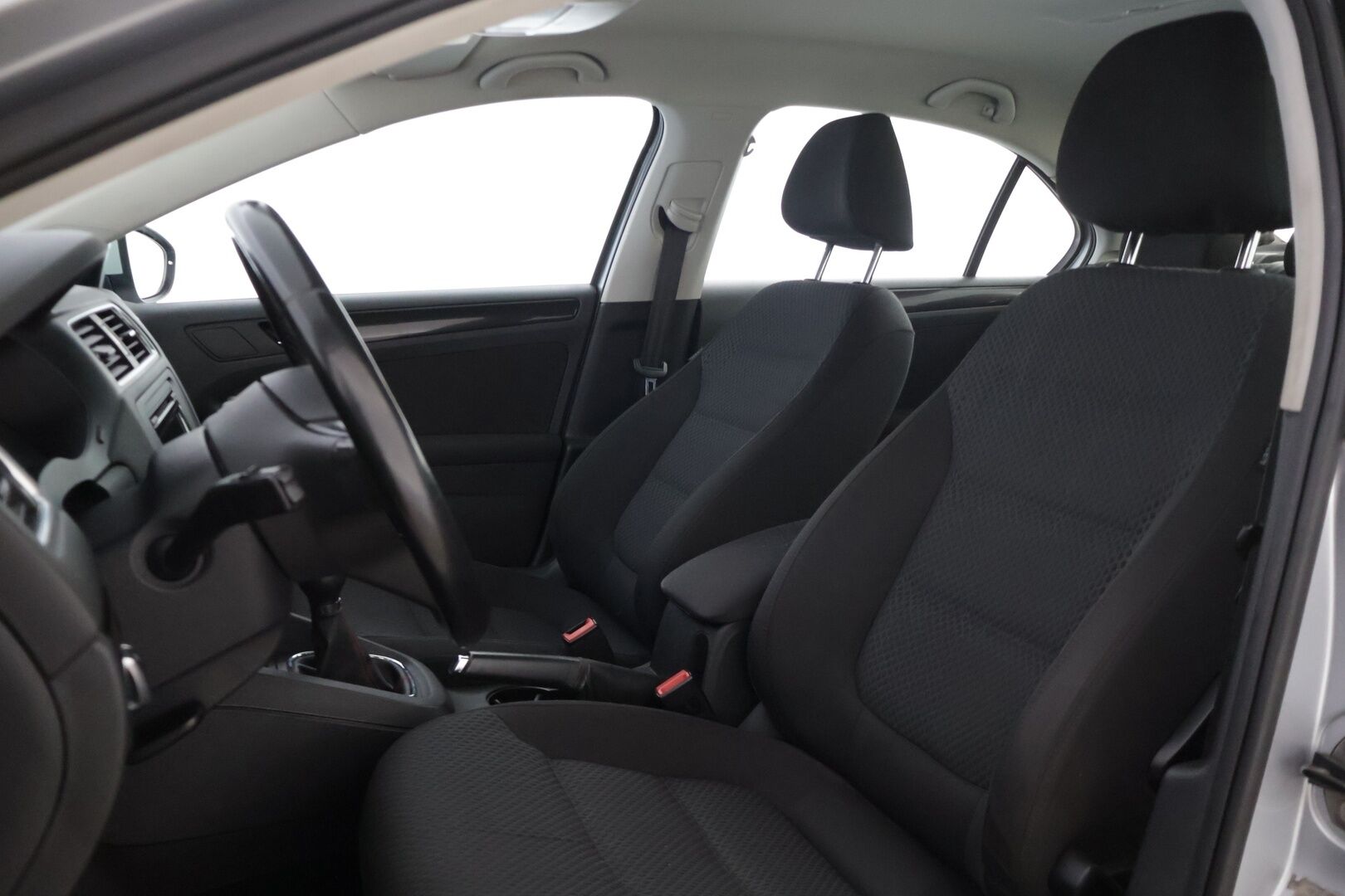 Volkswagen Jetta 2012 Comfortline 1,4 TSI 90 kW (122 hv) - | Suomi-auto | Vakionopeudensäädin | Huoltokirja | Kahdet renkaat | Juuri katsastettu | Myydään vaan huutokaupat.com https://huutokaupat.com/kohde/6621176/volkswagen-jetta-2012