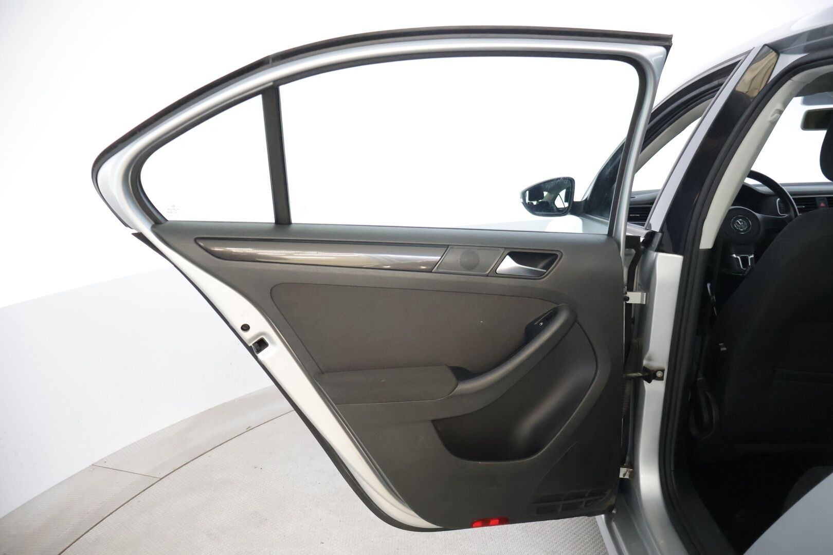 Volkswagen Jetta 2012 Comfortline 1,4 TSI 90 kW (122 hv) - | Suomi-auto | Vakionopeudensäädin | Huoltokirja | Kahdet renkaat | Juuri katsastettu | Myydään vaan huutokaupat.com https://huutokaupat.com/kohde/6621176/volkswagen-jetta-2012