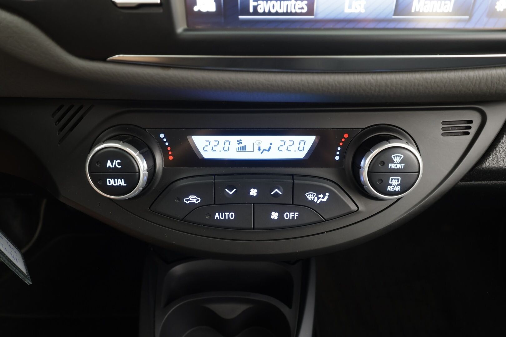 Toyota Yaris 2020 1,5 Hybrid Active 5ov - | Vakkari | P.Kamera | Kaistavahti | Autom.ilmastointi | Bluetooth | Suomi-auto | Kahdet renkaat aluvanteilla | 