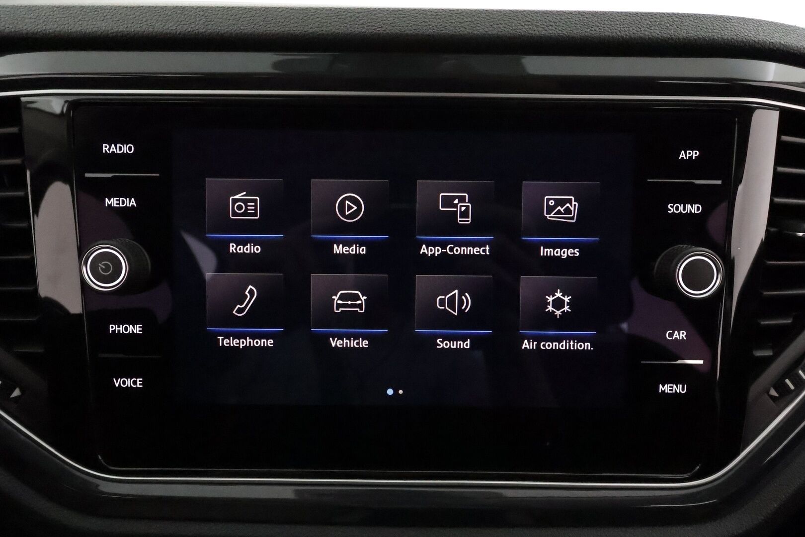 Volkswagen T-Roc 2020 Sport 1,5 TSI EVO 110 kW DSG **Webasto / LED-valot / ACC / P.Tutkat / Puolinahat / Digimittaristo / KeylessGO** - Suomi-auto / Kahdet Renkaat