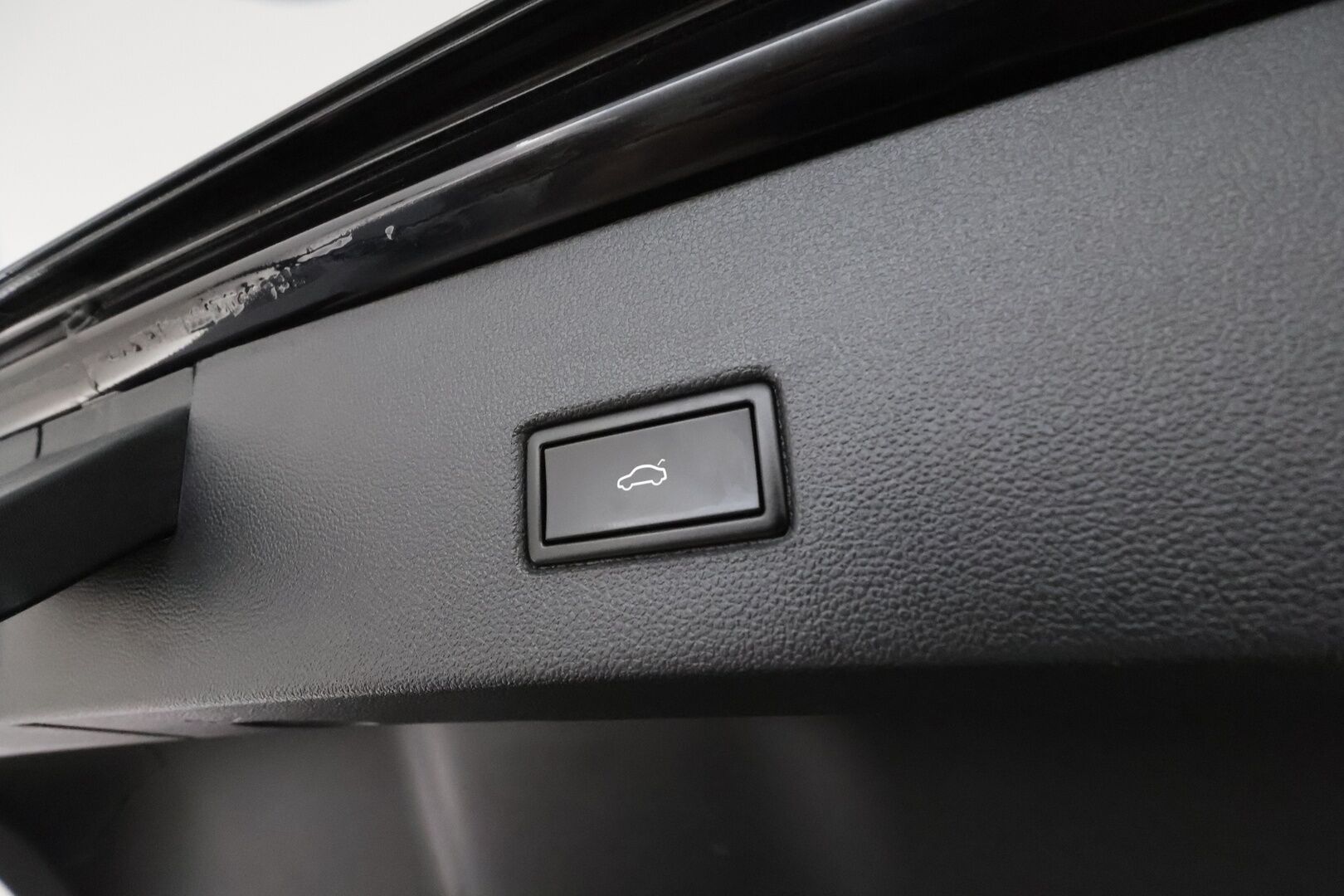 Volkswagen T-Roc 2020 Sport 1,5 TSI EVO 110 kW DSG **Webasto / LED-valot / ACC / P.Tutkat / Puolinahat / Digimittaristo / KeylessGO** - Suomi-auto / Kahdet Renkaat