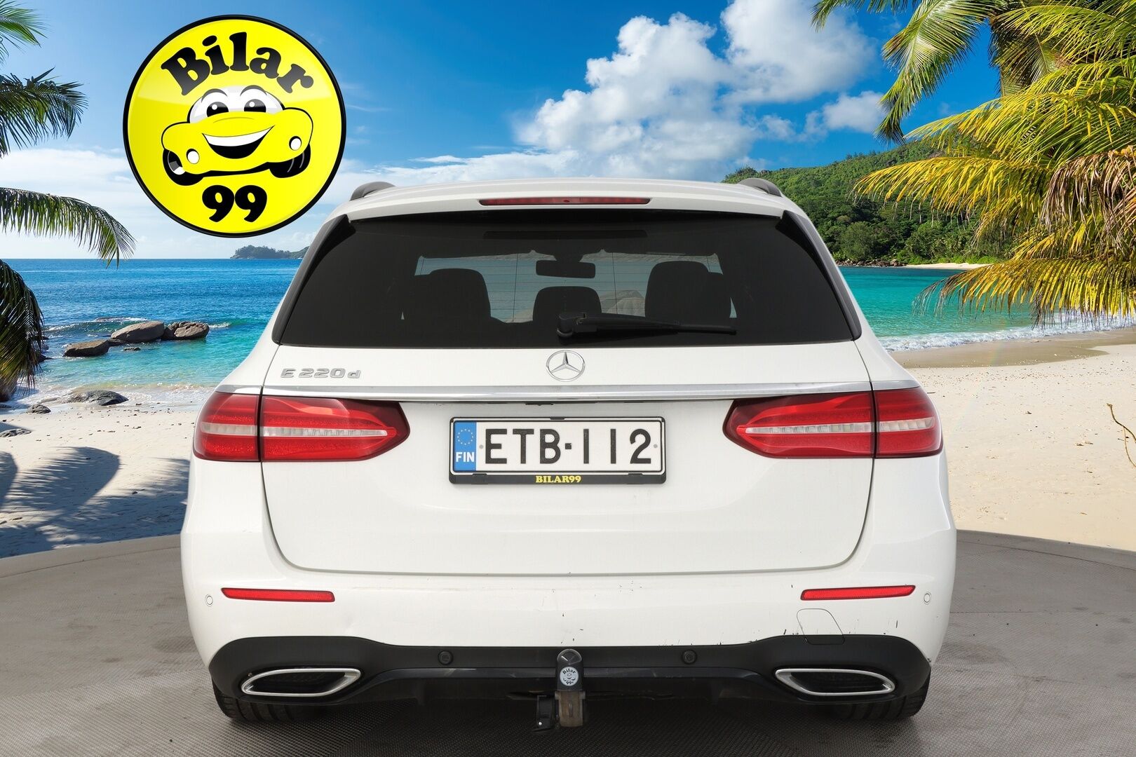 Mercedes-Benz E 2017 220d T A Premium Business AMG - AMG sisä- ja ulkopaketti/  Koukku/  Kamera/  Sporttipenkit/  Ambient*